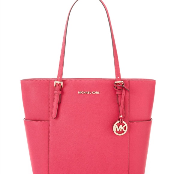 Michael Kors Handbags - Michael Kors Jet Setter Tote
